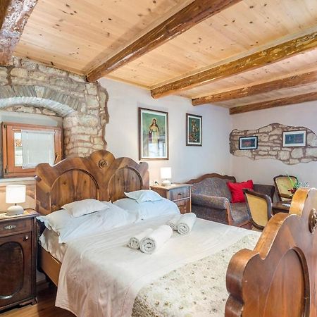 House Peresiji Hotel Room photo
